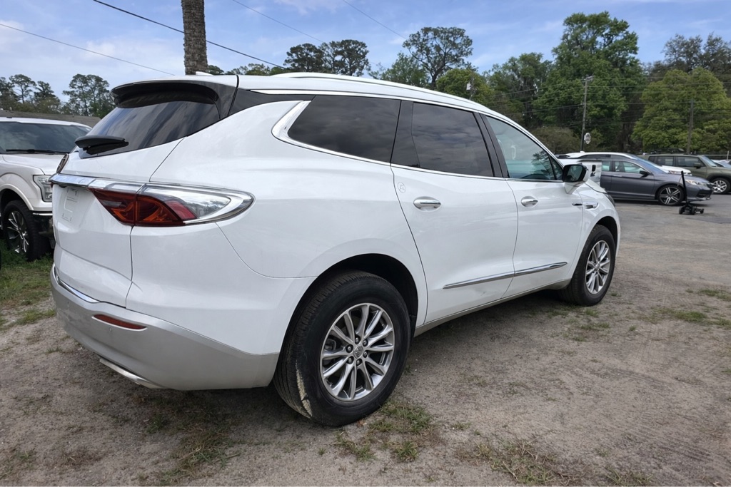 Photo 3 of this BUICK ENCLAVE