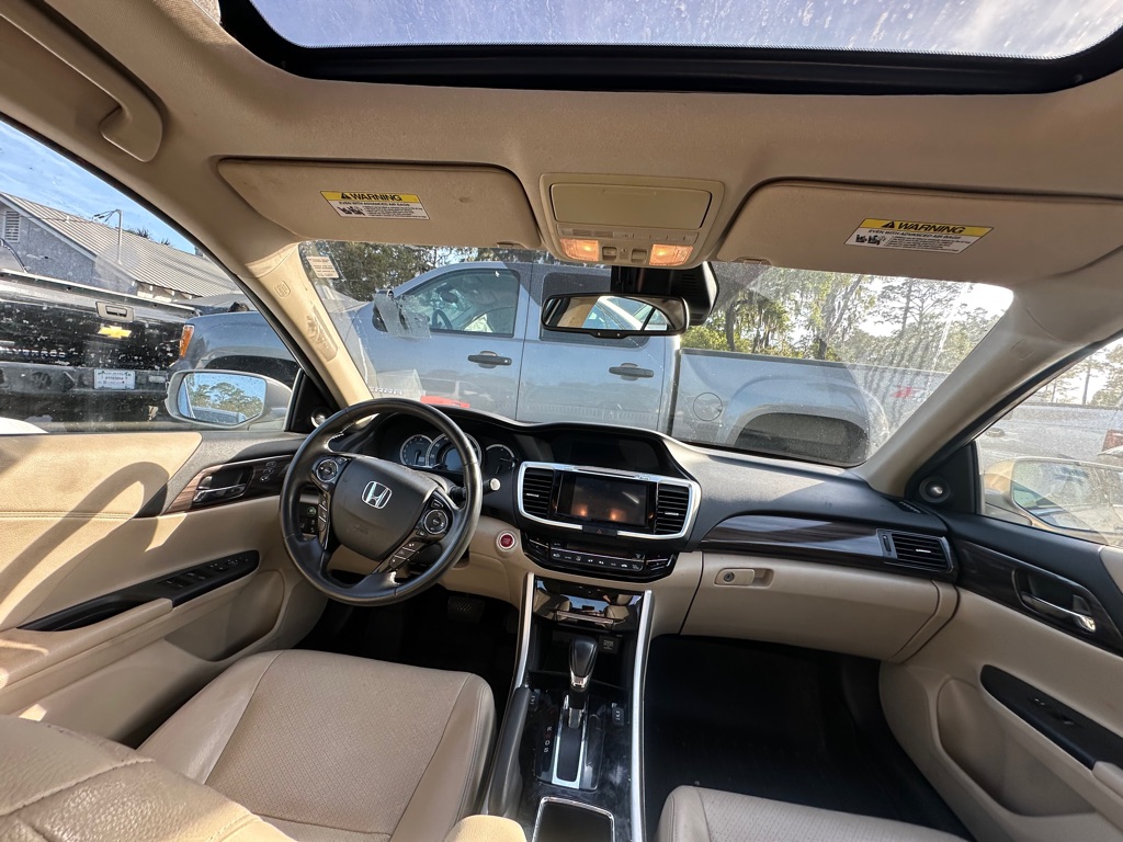 Photo 6 of this HONDA ACCORD