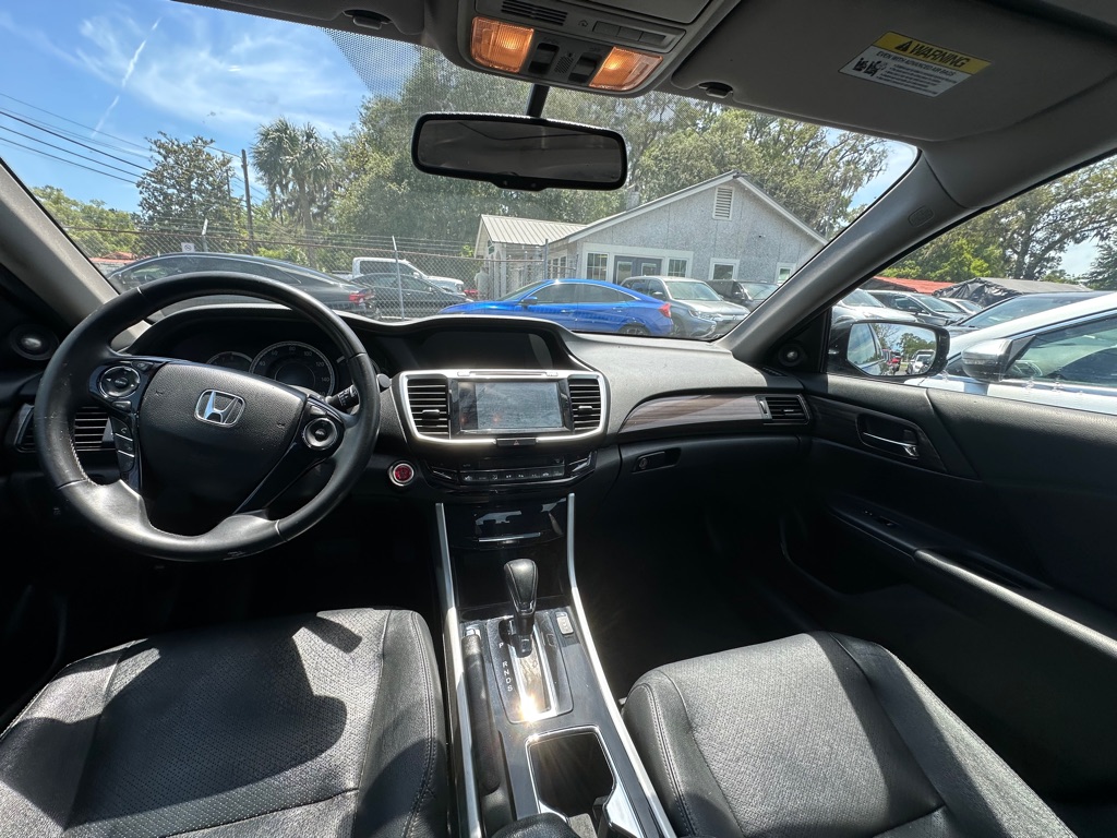 Photo 5 of this HONDA ACCORD