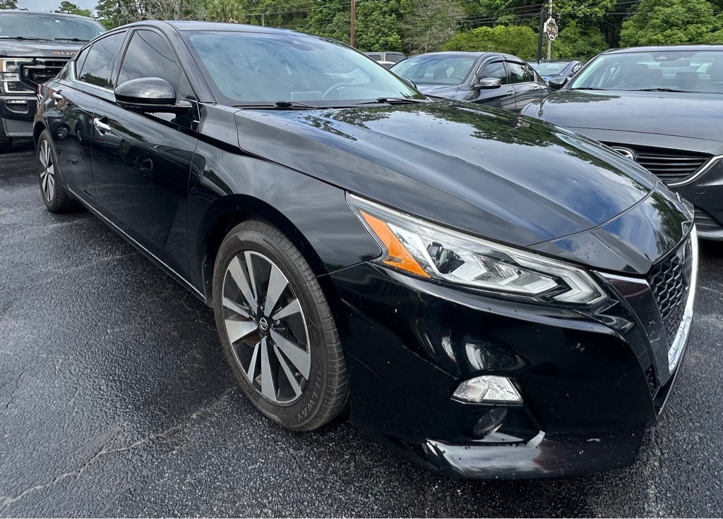 Photo 2 of this NISSAN ALTIMA