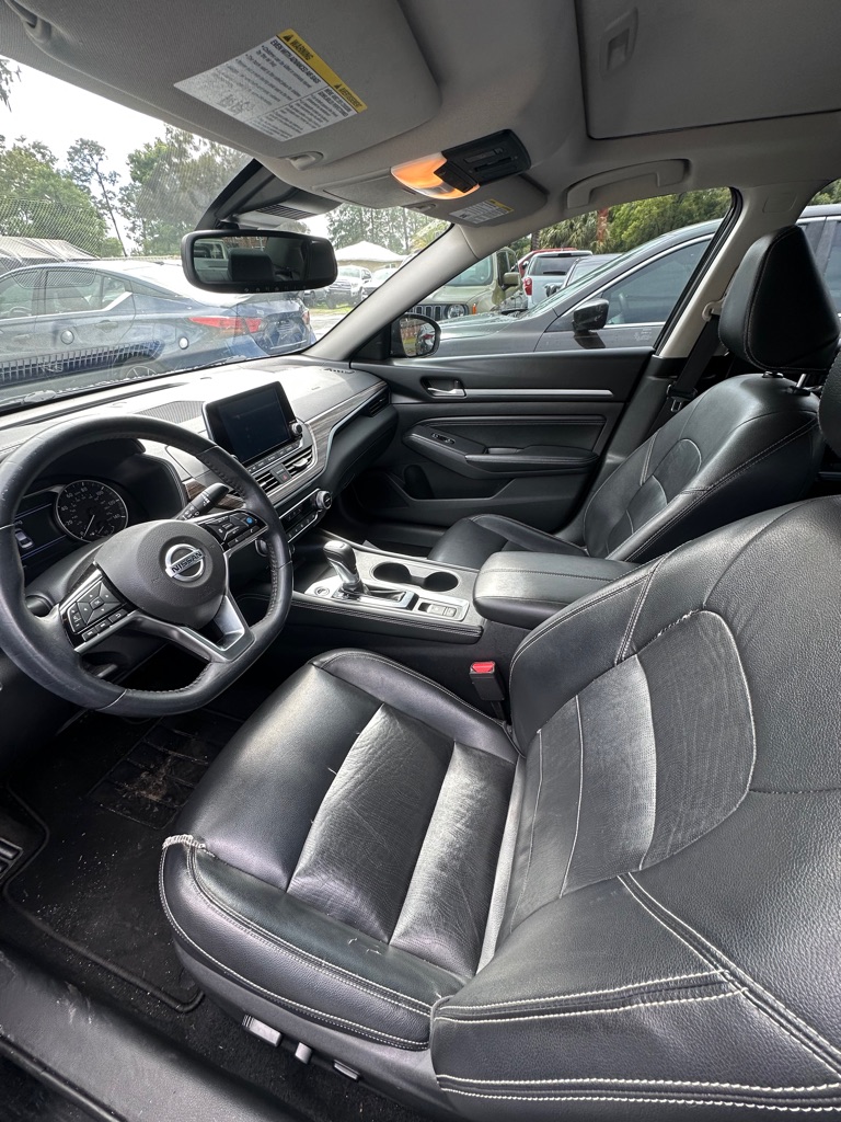 Photo 7 of this NISSAN ALTIMA
