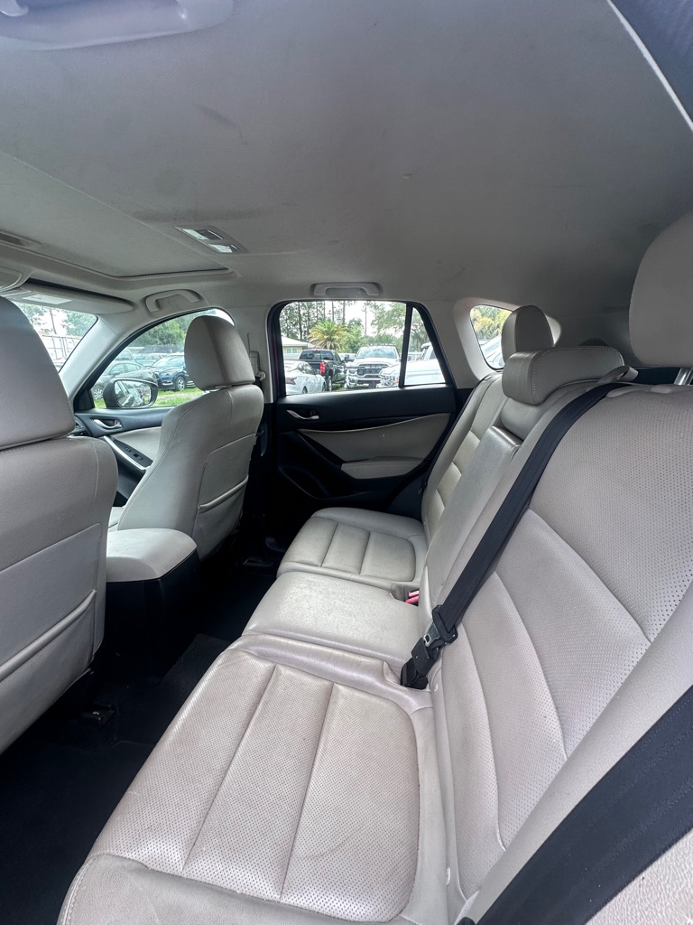 Photo 6 of this MAZDA CX-5