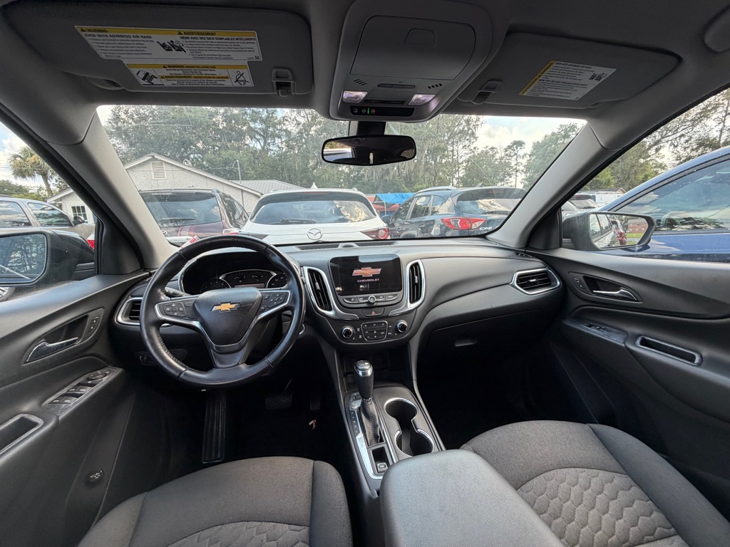 Photo 6 of this CHEVROLET EQUINOX