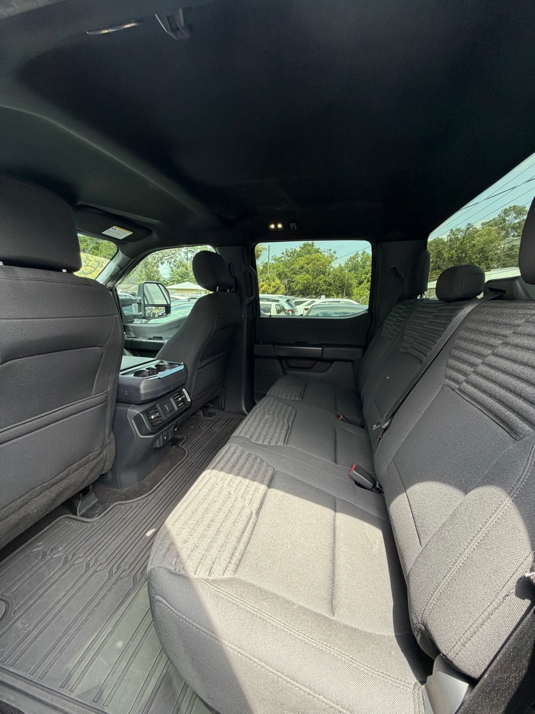 Photo 6 of this FORD F 150