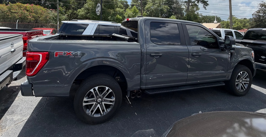 Photo 3 of this FORD F 150