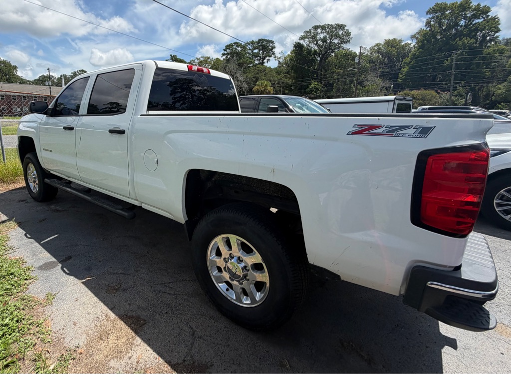 Photo 4 of this CHEVROLET SILVERADO 2500H