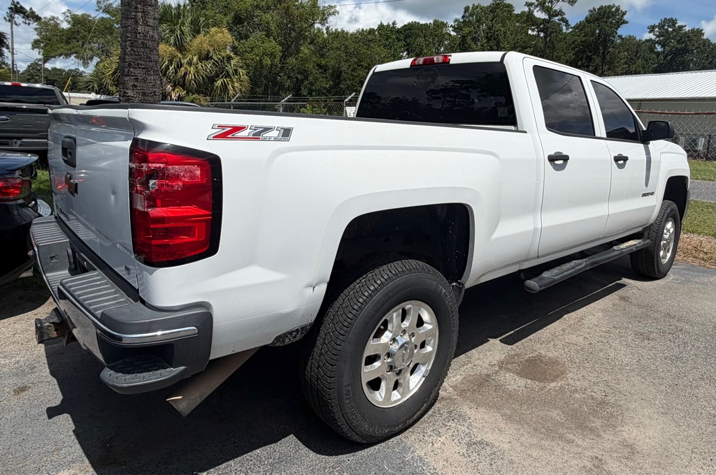 Photo 3 of this CHEVROLET SILVERADO 2500H