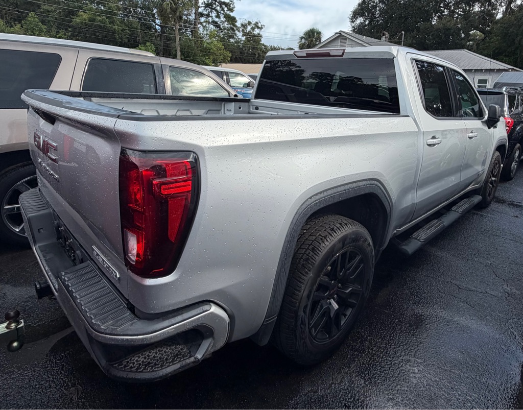 Photo 3 of this GMC SIERRA 1500