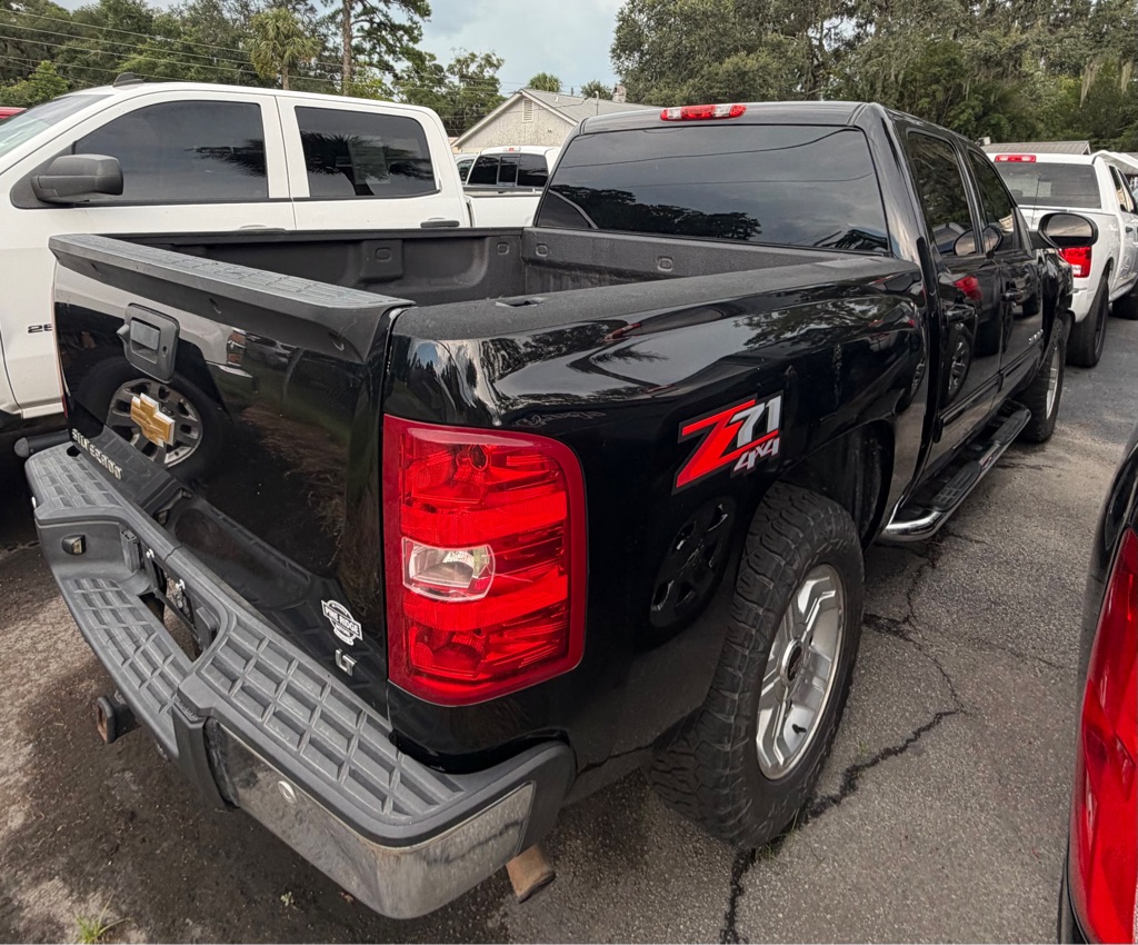 Photo 3 of this CHEVROLET SILVERADO 1500