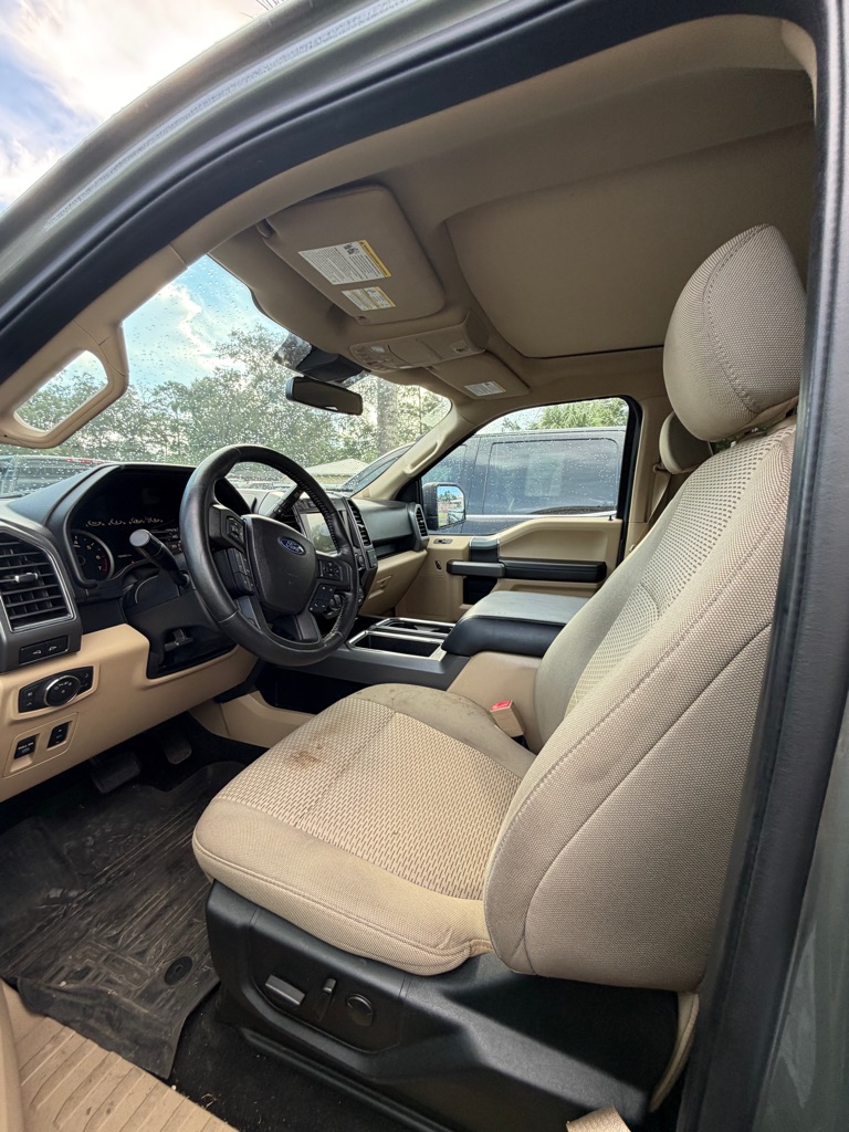 Photo 5 of this FORD F-150