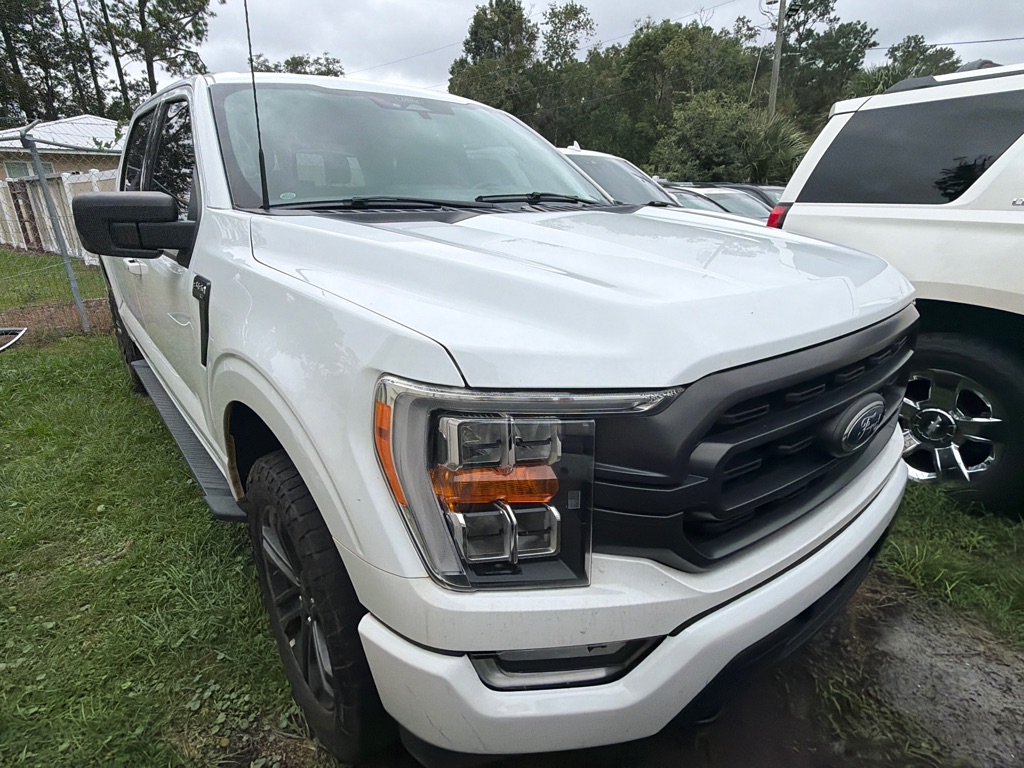 Photo 2 of this FORD F-150