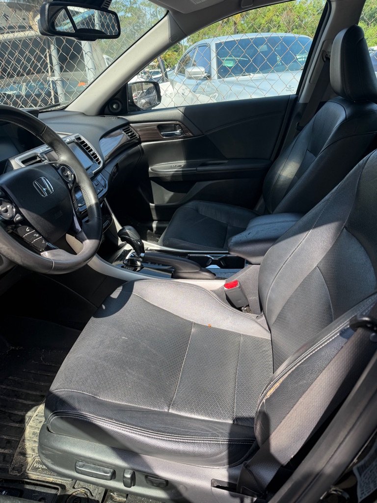 Photo 4 of this HONDA ACCORD