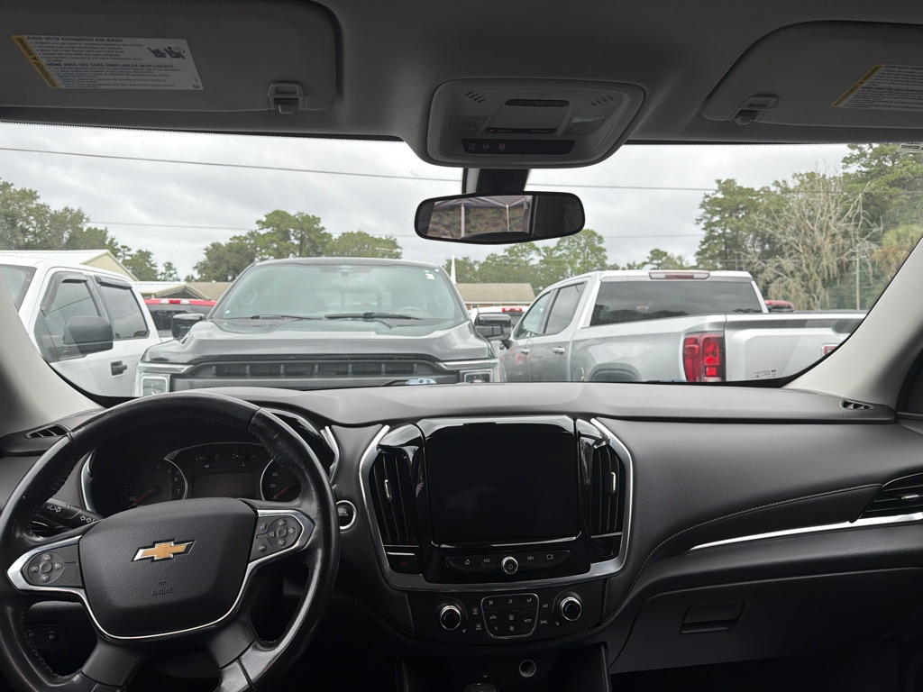 Photo 8 of this CHEVROLET TRAVERSE