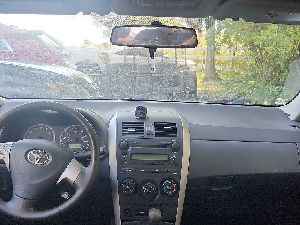 Photo 11 of this TOYOTA COROLLA