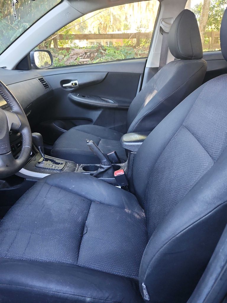 Photo 10 of this TOYOTA COROLLA
