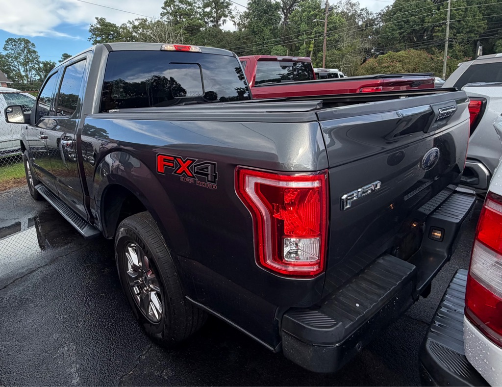Photo 4 of this FORD F-150