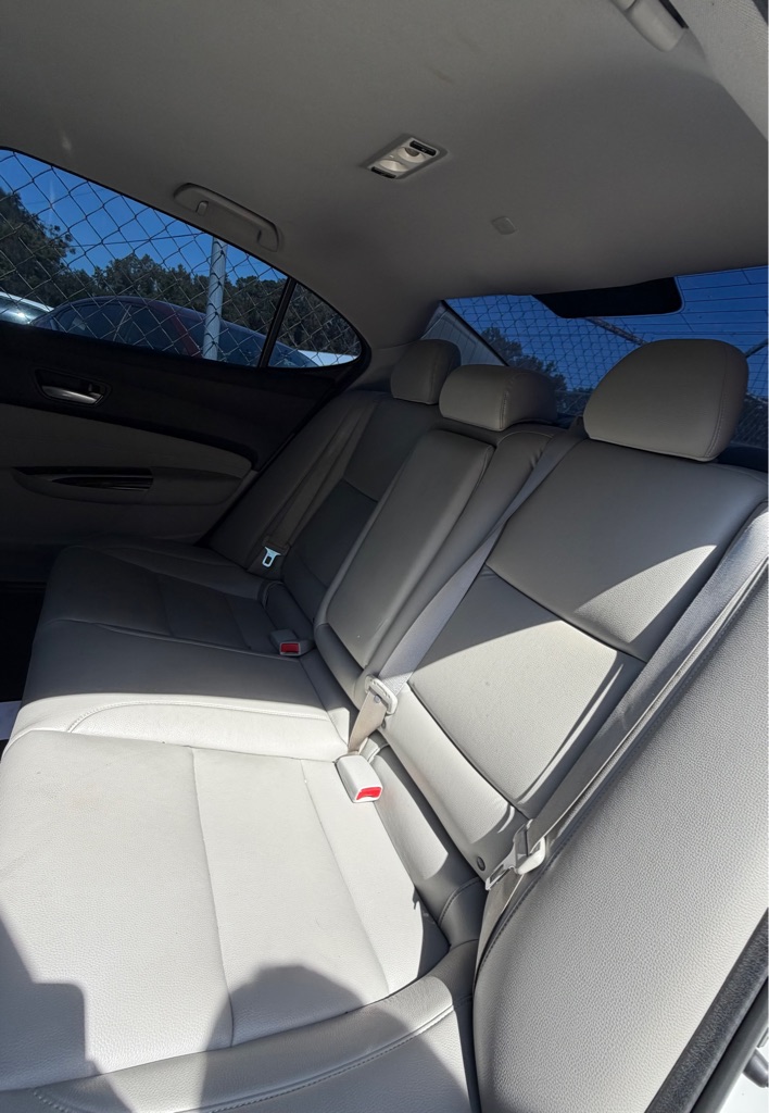Photo 6 of this ACURA TLX