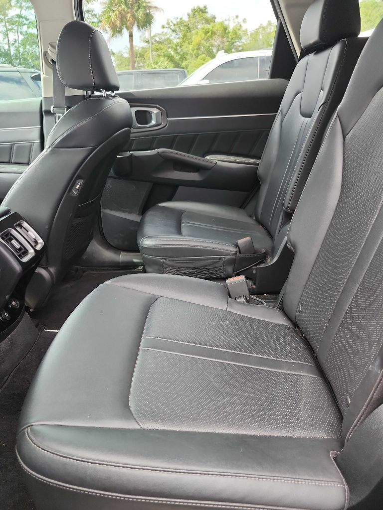 Photo 6 of this KIA SORENTO