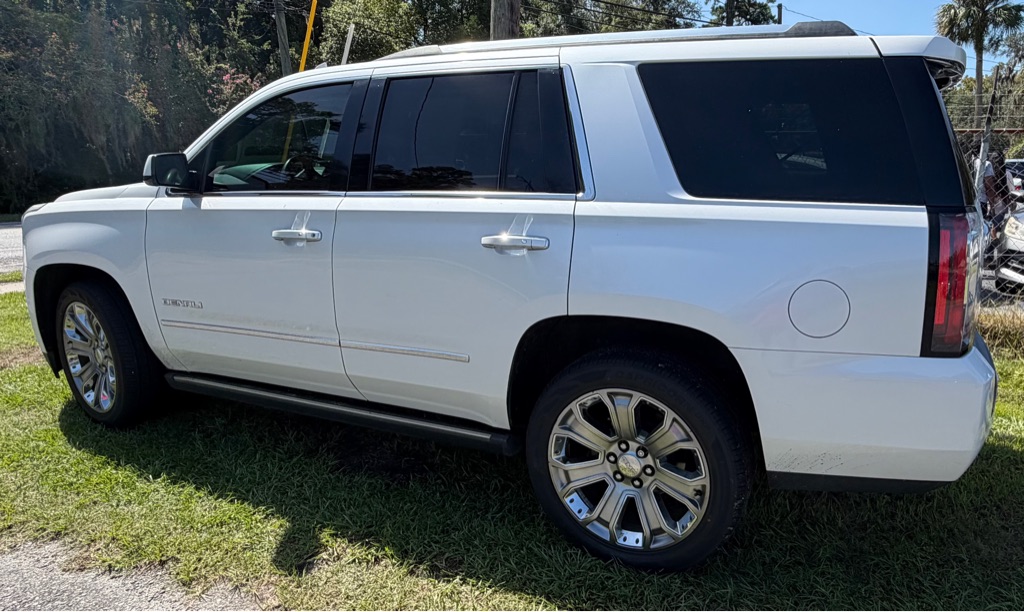 Photo 4 of this GMC YUKON