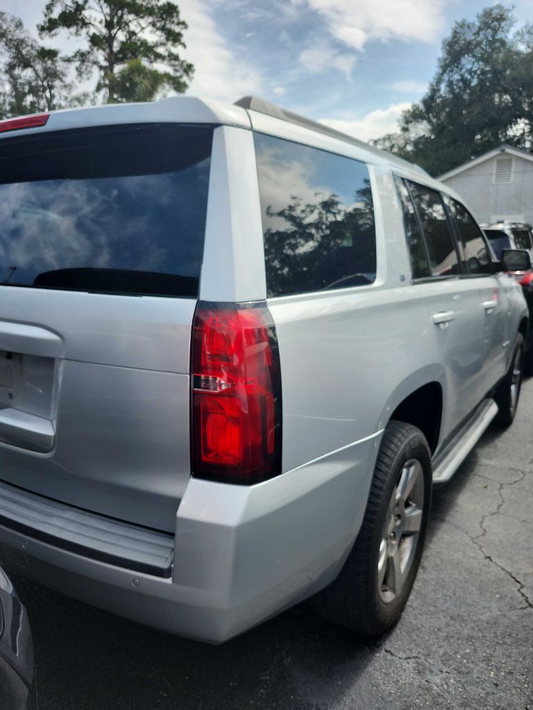 Photo 2 of this CHEVROLET TAHOE