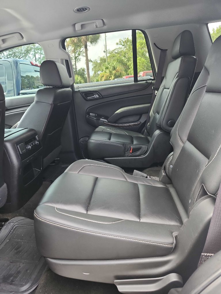 Photo 5 of this CHEVROLET TAHOE