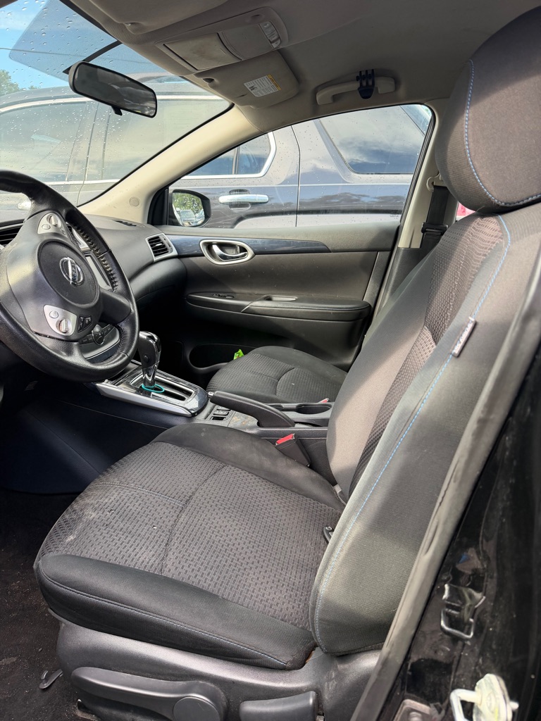 Photo 6 of this NISSAN SENTRA