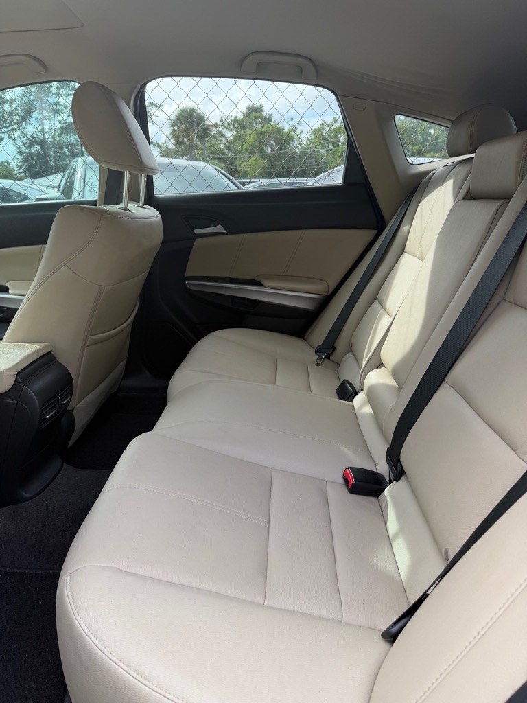 Photo 6 of this HONDA CROSSTOUR