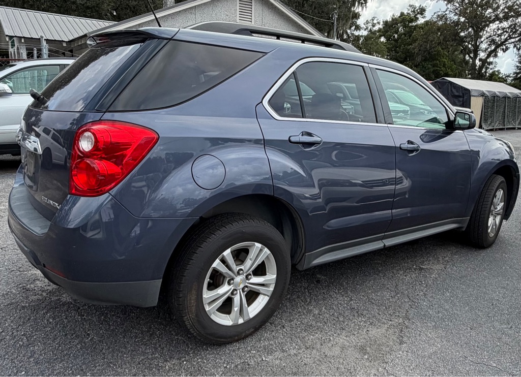 Photo 3 of this CHEVROLET EQUINOX