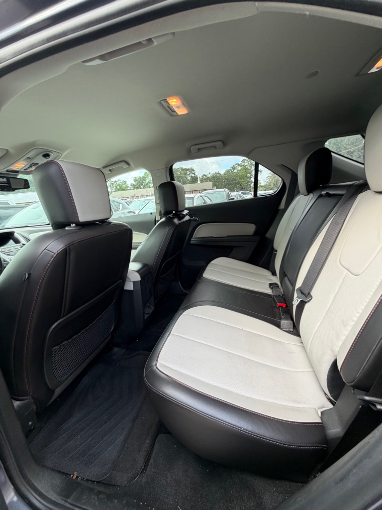 Photo 7 of this CHEVROLET EQUINOX