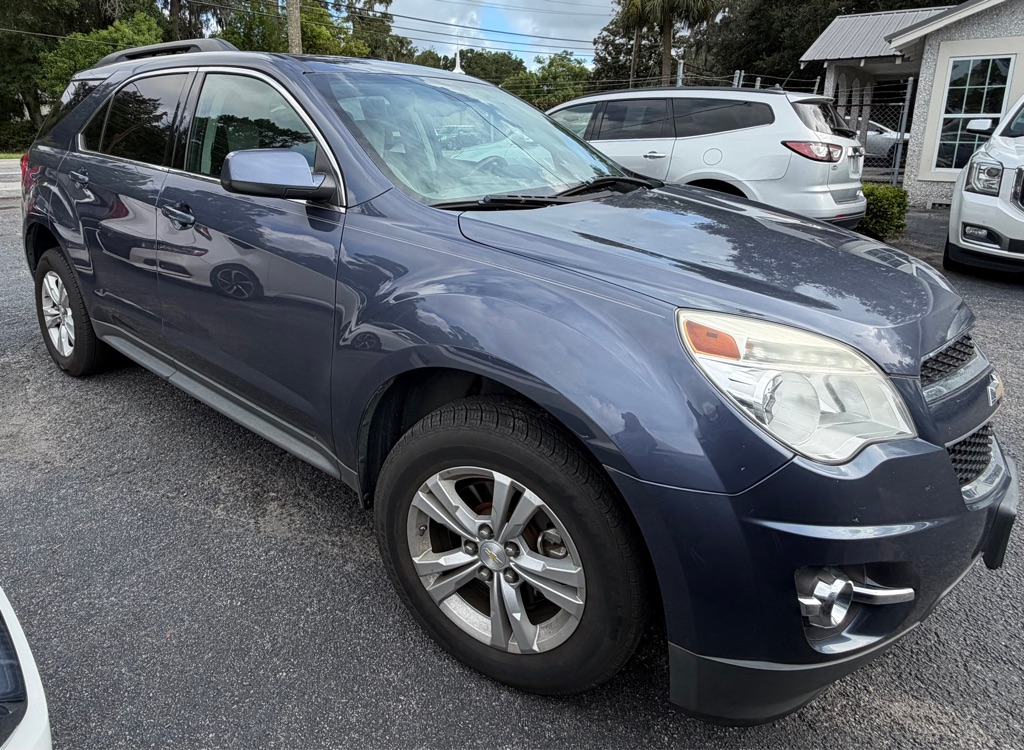 Photo 2 of this CHEVROLET EQUINOX