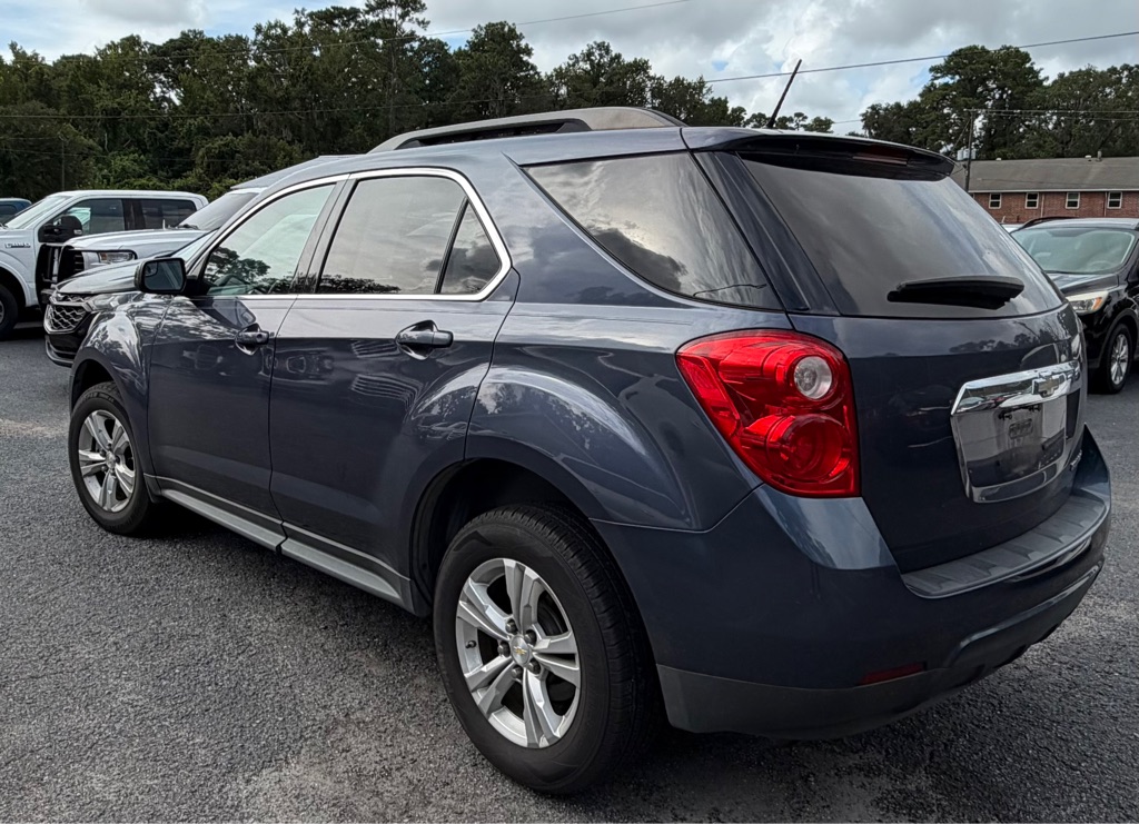 Photo 4 of this CHEVROLET EQUINOX