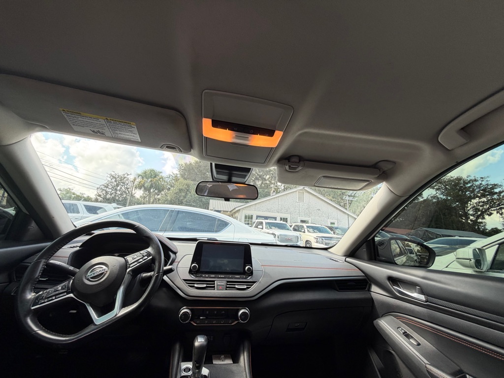 Photo 6 of this NISSAN ALTIMA