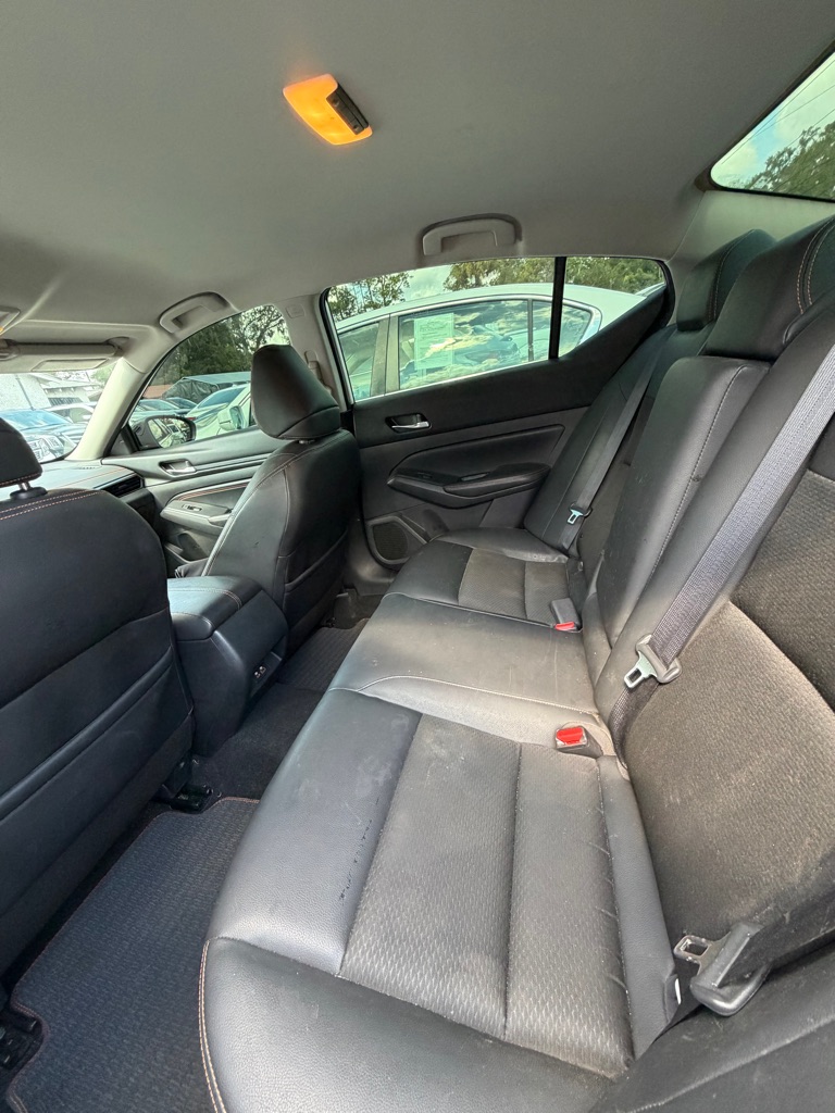 Photo 7 of this NISSAN ALTIMA