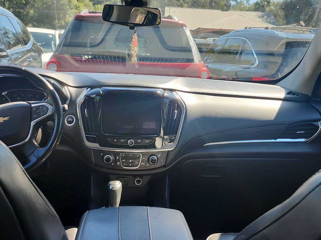 Photo 8 of this CHEVROLET TRAVERSE