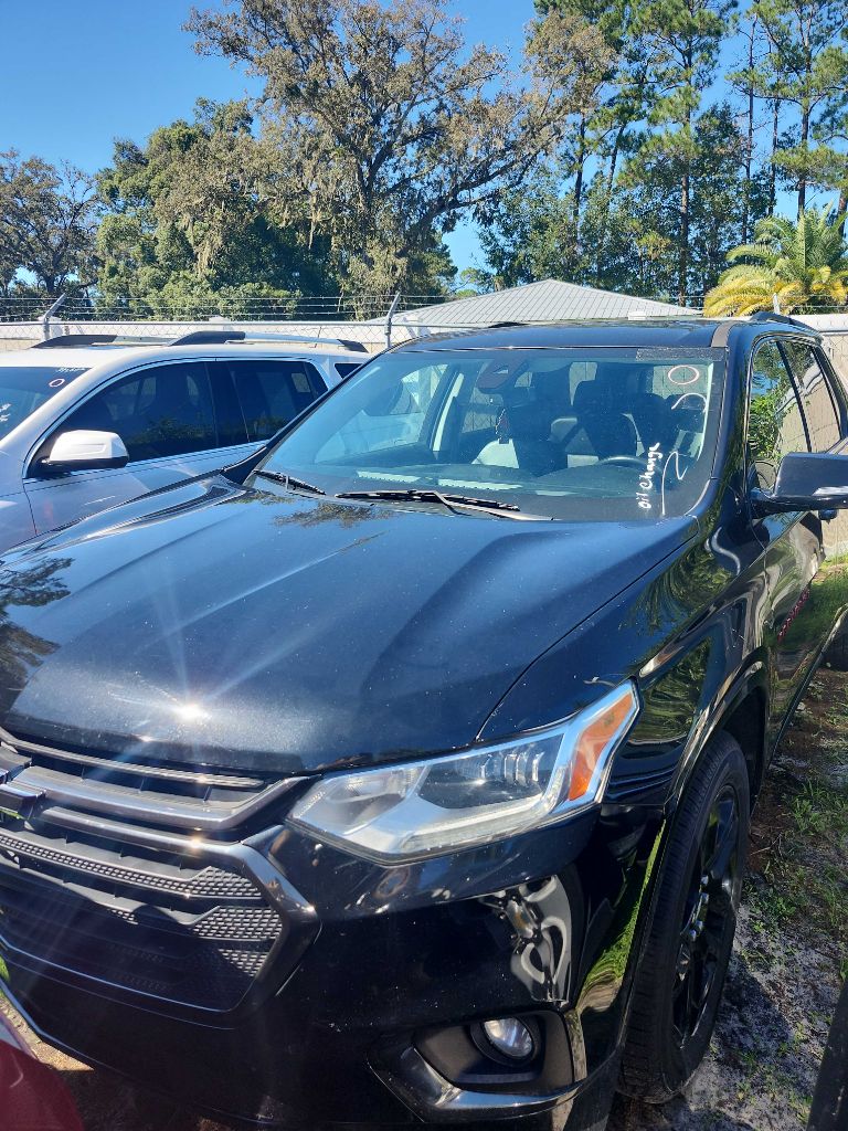 Photo 3 of this CHEVROLET TRAVERSE