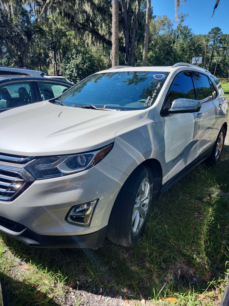 Photo 5 of this CHEVROLET EQUINOX