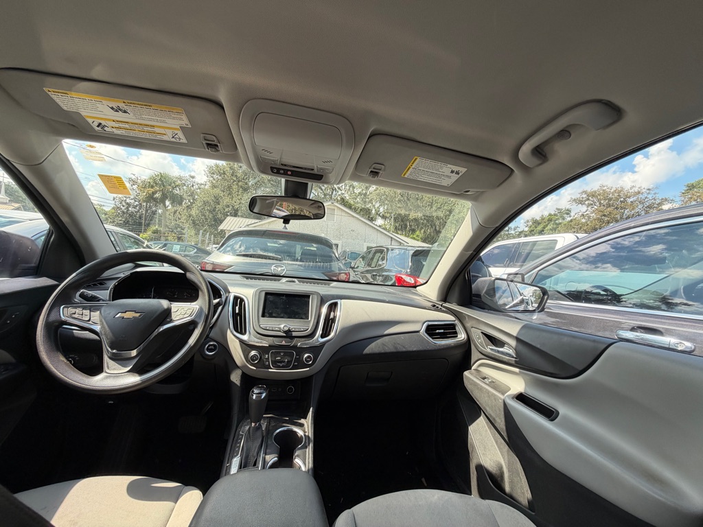 Photo 6 of this CHEVROLET EQUINOX