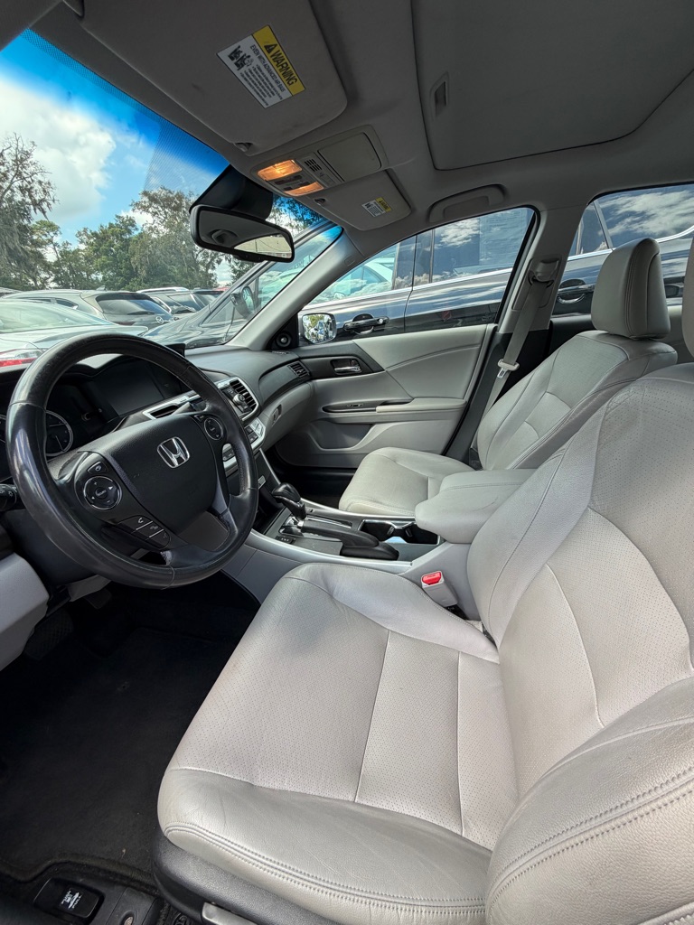 Photo 5 of this HONDA ACCORD