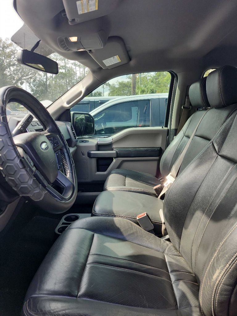 Photo 3 of this FORD F-150