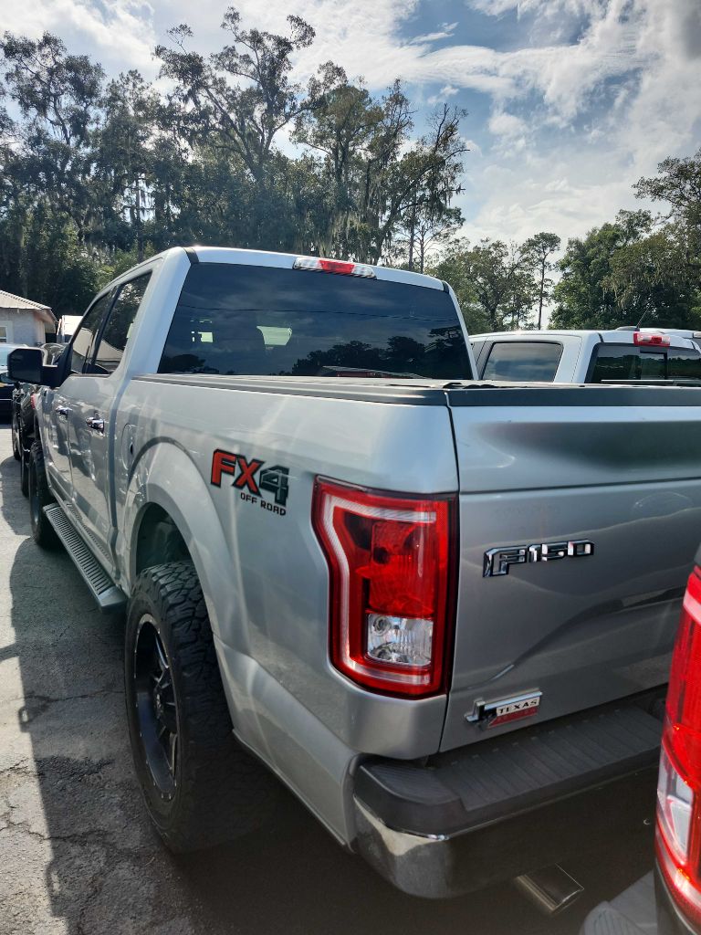 Photo 2 of this FORD F-150