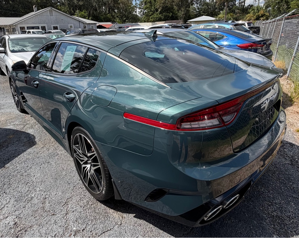 Photo 4 of this KIA STINGER
