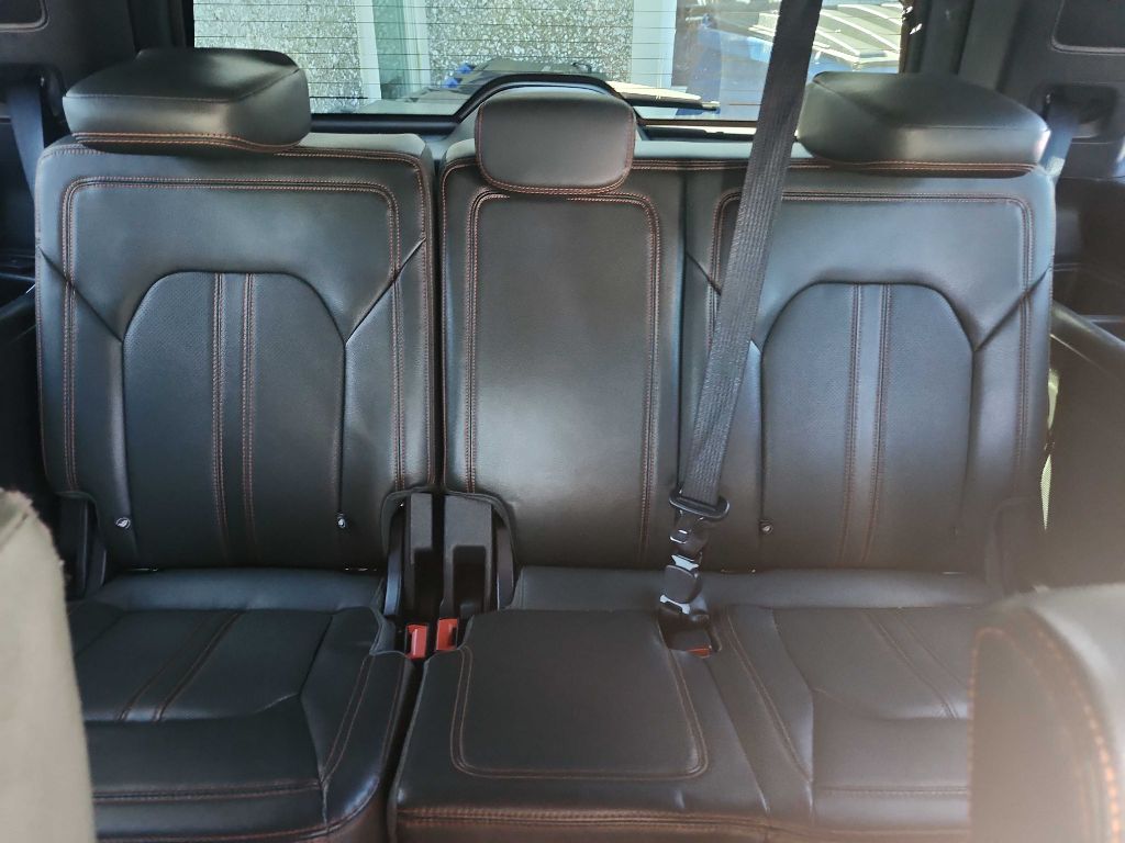 Photo 7 of this FORD EXPEDITION