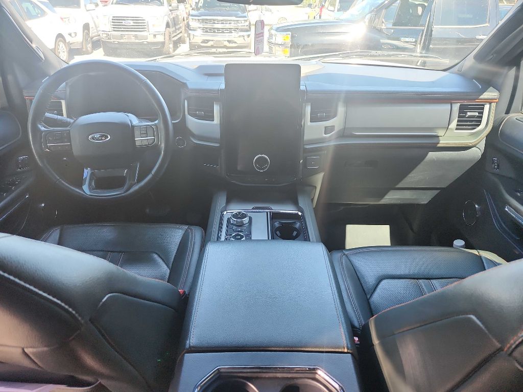 Photo 8 of this FORD EXPEDITION