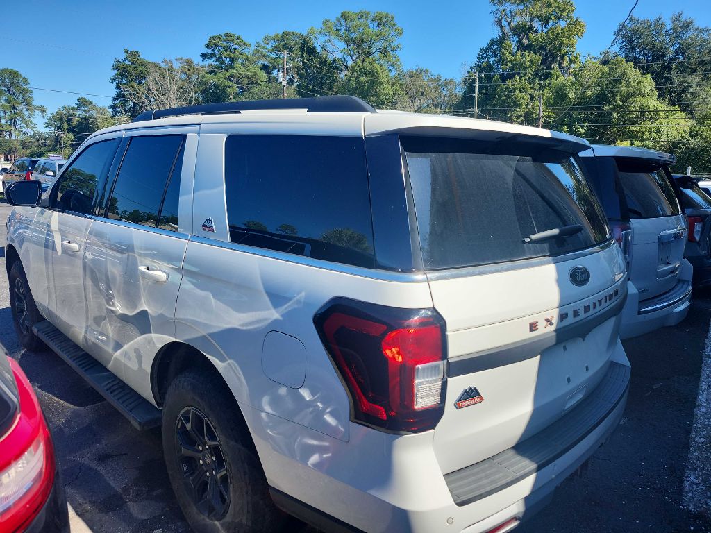Photo 6 of this FORD EXPEDITION