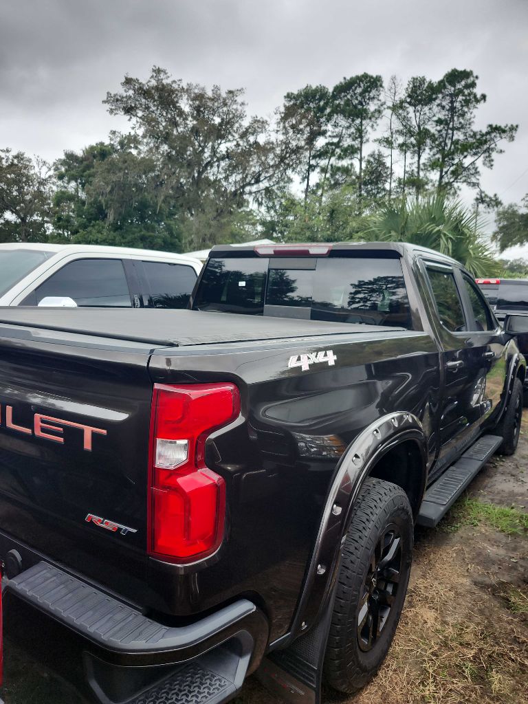 Photo 4 of this CHEVROLET SILVERADO 1500