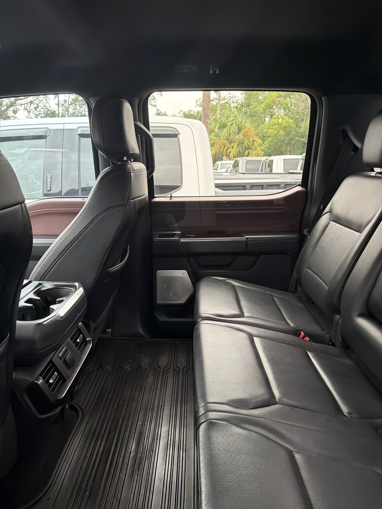 Photo 6 of this FORD F-150