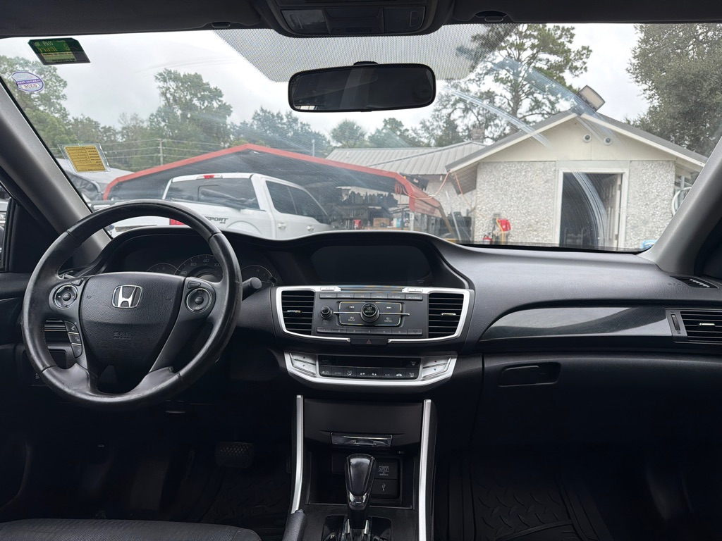 Photo 5 of this HONDA ACCORD