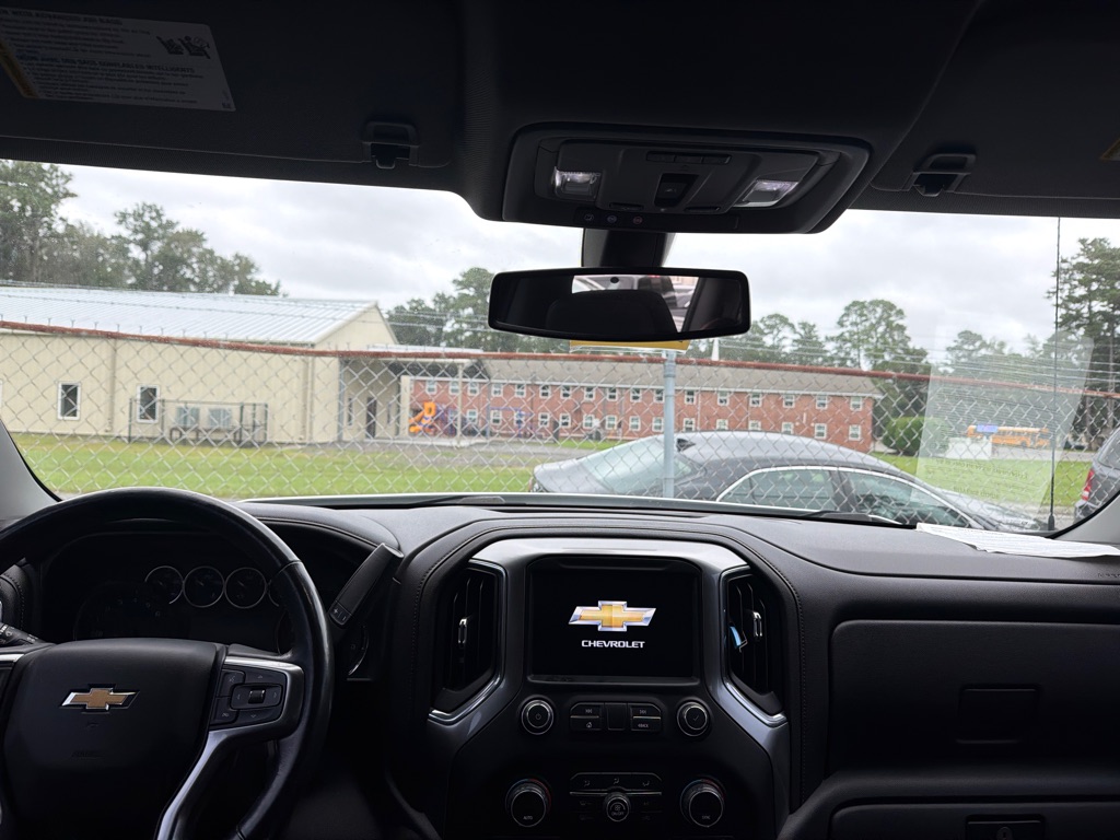 Photo 7 of this CHEVROLET SILVERADO 1500