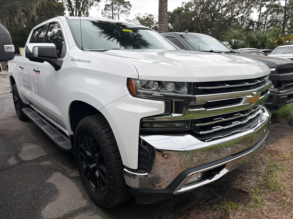 Photo 2 of this CHEVROLET SILVERADO 1500