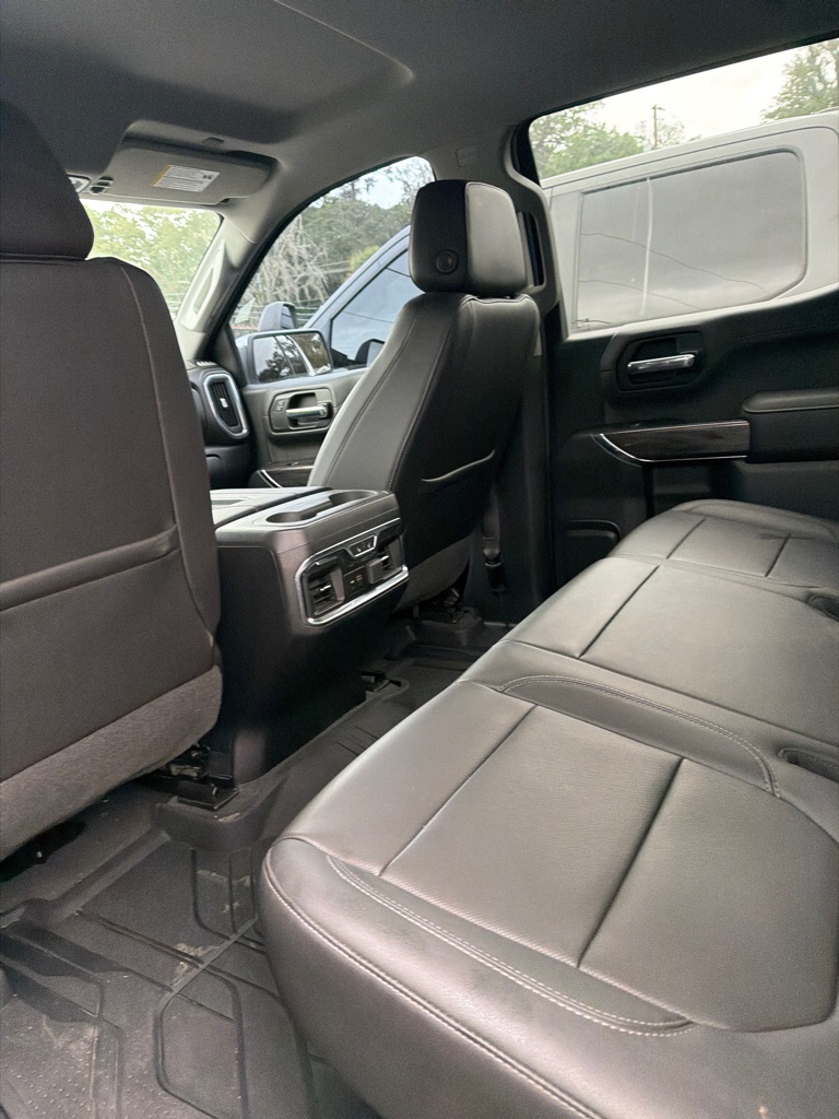 Photo 6 of this CHEVROLET SILVERADO 1500